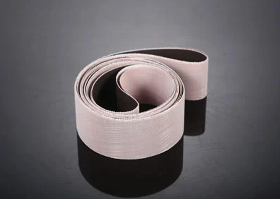 Quais são algumas precauções de segurança a tomar ao usar o pano de moagem?