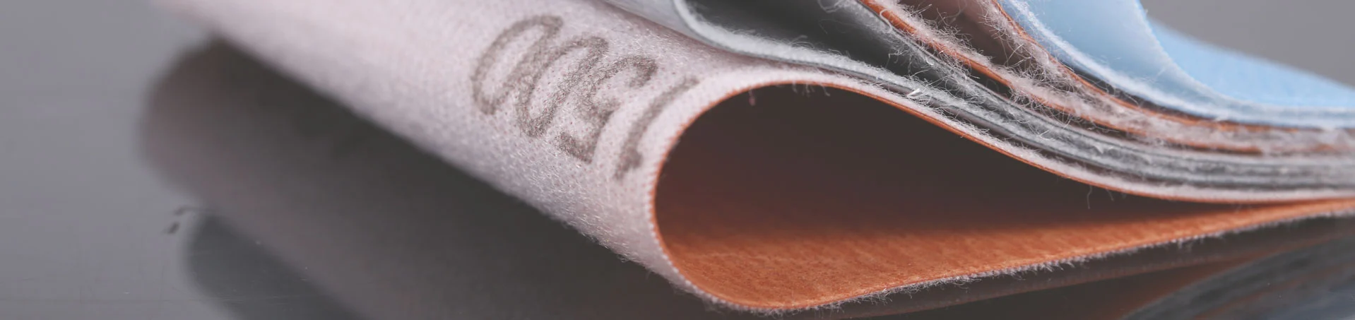 Filme de microacabamento